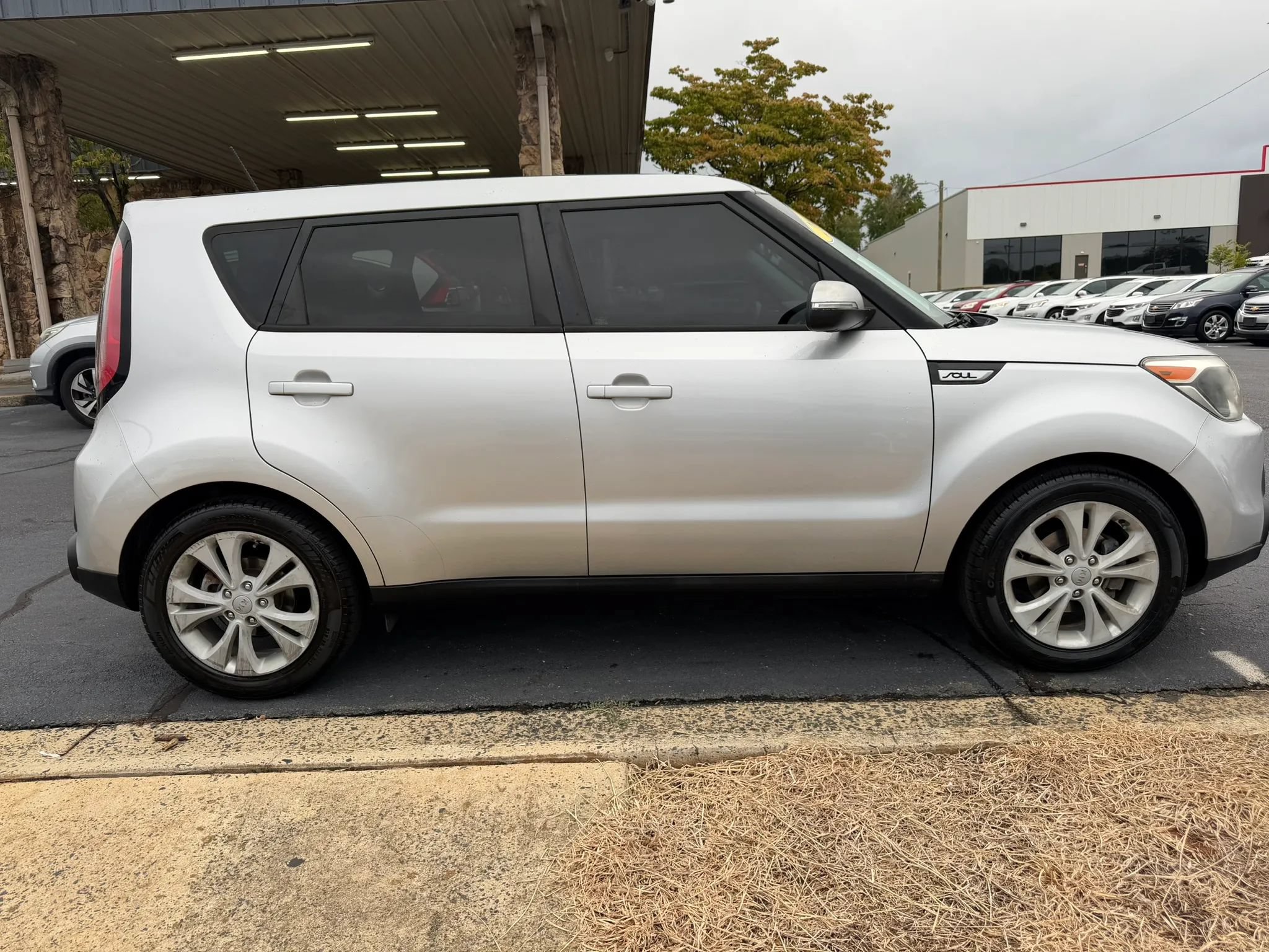 Used 2014 Kia Soul + FWD image 8