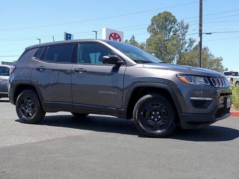 Used 2019 Jeep Compass Sport FWD image 5