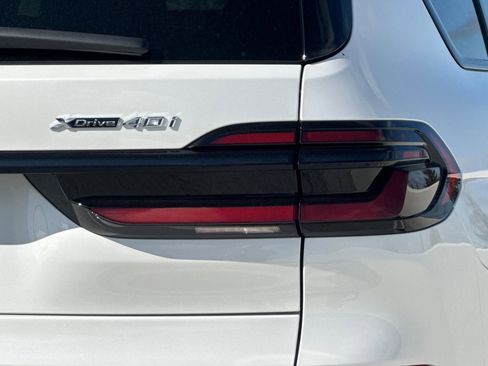New 2026 BMW X7 xDrive40i w/ M Sport Package image 13