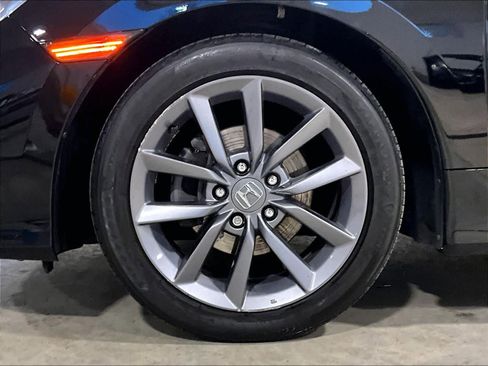 Used 2019 Honda Civic EX image 7