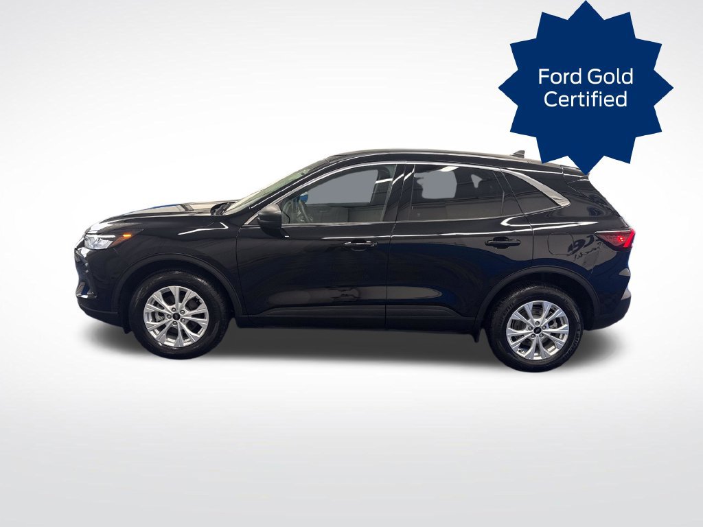 Used 2023 Ford Escape Active AWD/4WD image 2