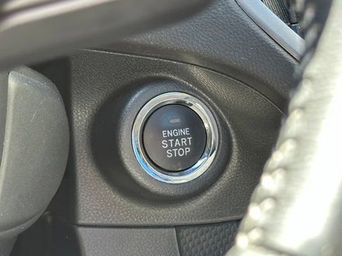 Used 2019 Subaru Forester Premium AWD/4WD image 18