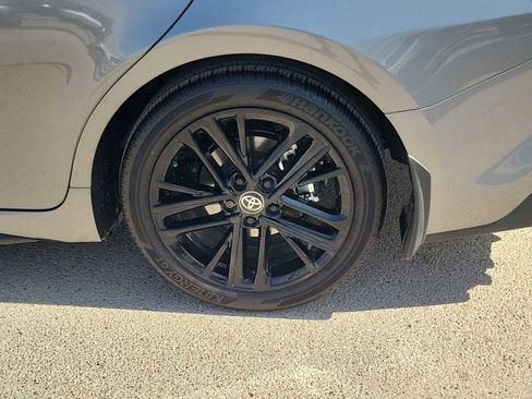 Used 2026 Toyota Camry SE w/ Convenience Package image 4