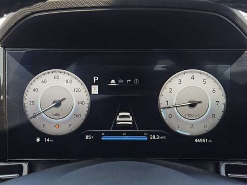 Used 2025 Hyundai Elantra Limited FWD image 16
