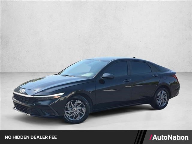 Used 2024 Hyundai Elantra Blue FWD image 1