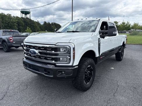 Used 2025 Ford F350 King Ranch w/ Tremor Off-Road Package AWD/4WD image 3