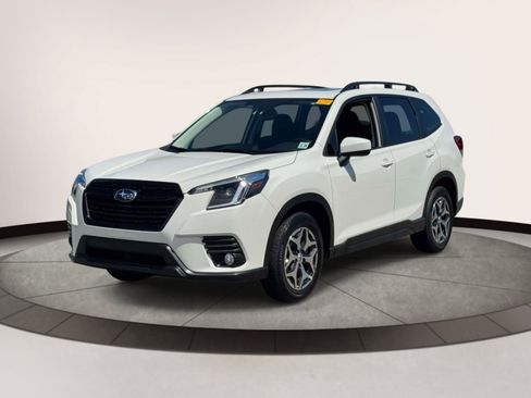 Certified 2023 Subaru Forester Premium AWD/4WD image 2