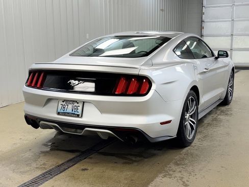 Used 2015 Ford Mustang Premium image 5