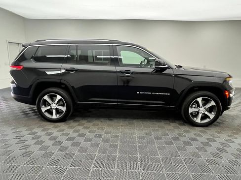 Used 2023 Jeep Grand Cherokee L Limited w/ Luxury Tech Group II AWD/4WD image 7