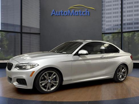 Used 2015 BMW M235i Coupe image 4
