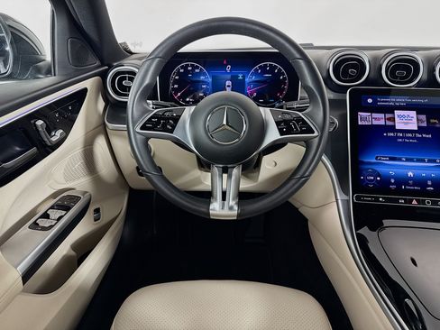 Used 2025 Mercedes-Benz C 300 Sedan image 15