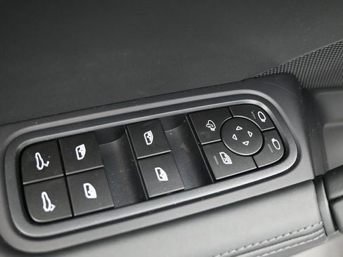 New 2025 Porsche Cayenne S image 20