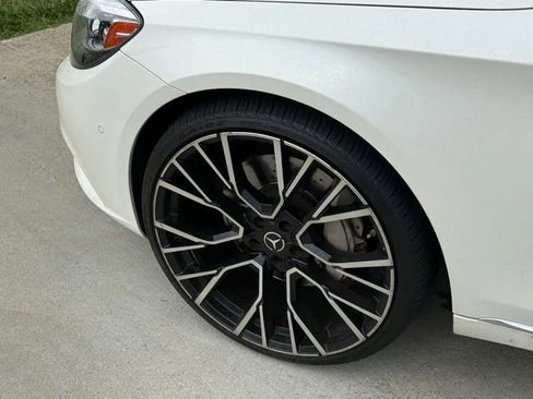 Used 2017 Mercedes-Benz S 550 Sedan image 5
