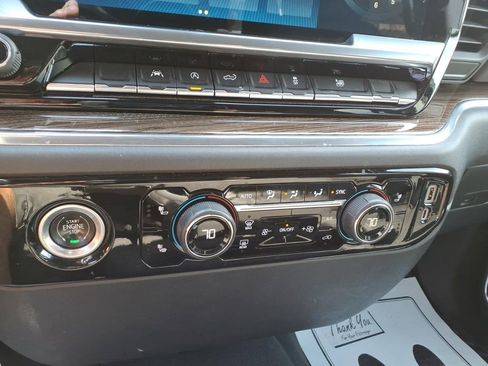 Used 2023 Chevrolet Silverado 1500 LT image 19