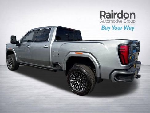 Used 2024 GMC Sierra 3500 Denali Ultimate AWD/4WD image 5