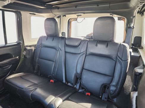 Used 2021 Jeep Wrangler Unlimited Sport image 13