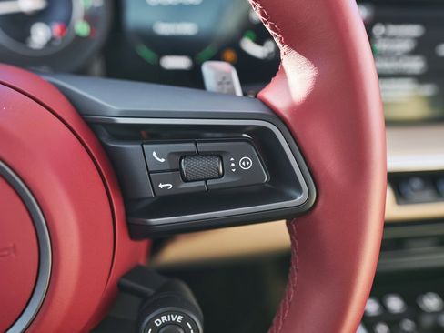 Used 2021 Porsche 911 Targa 4S image 46