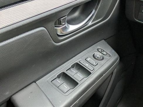 Used 2025 Honda CR-V Sport image 16