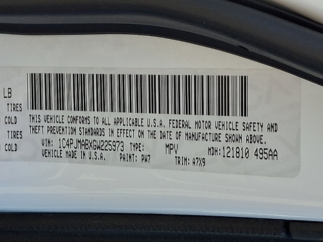 Used 2016 Jeep Cherokee Sport AWD/4WD image 31