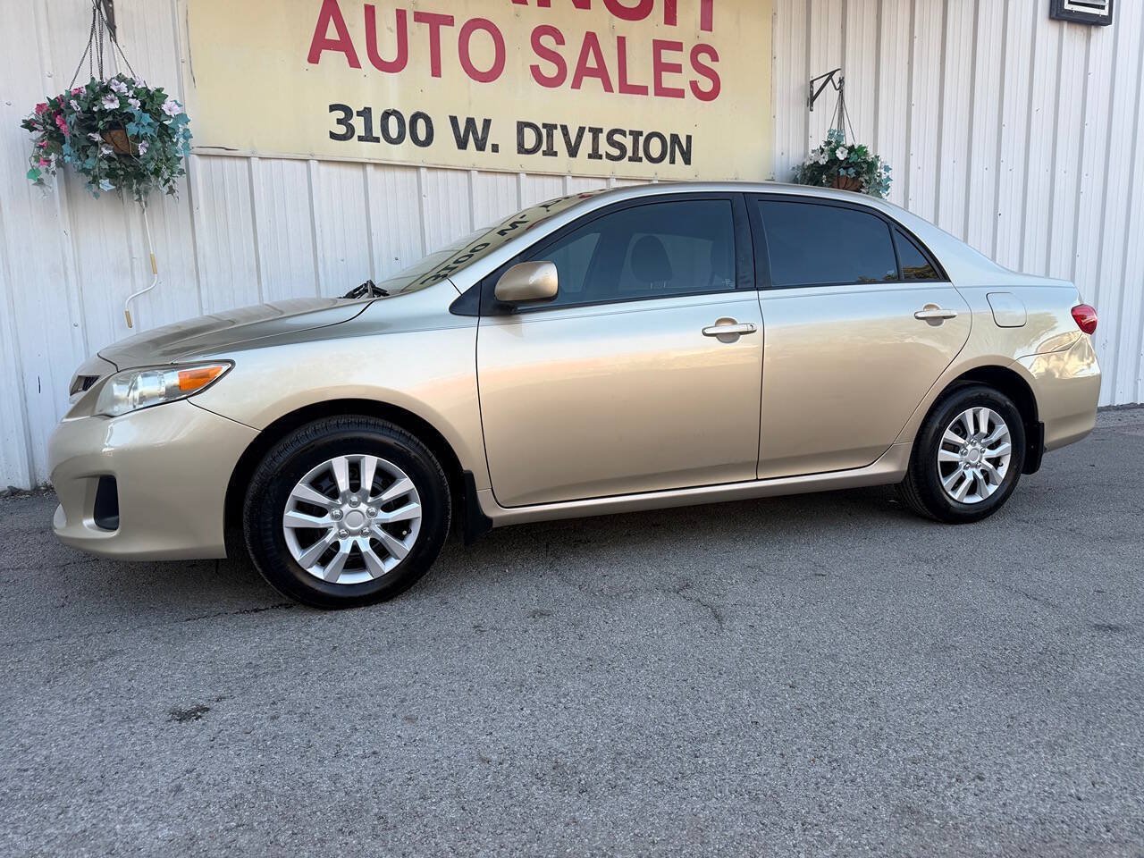Used 2011 Toyota Corolla LE FWD image 9