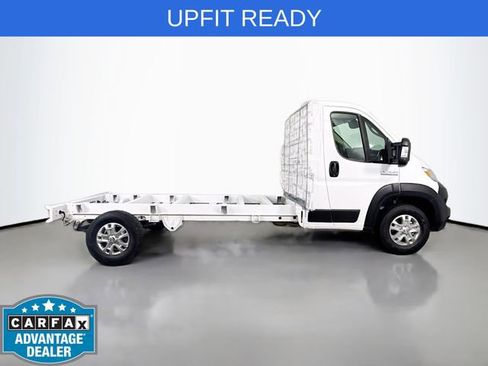 Used 2025 RAM ProMaster 3500 w/ Quick Order Package 22G SLT FWD image 8