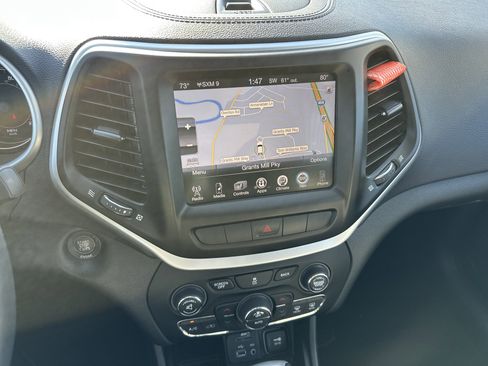 Used 2014 Jeep Cherokee Limited w/ Luxury Group image 31