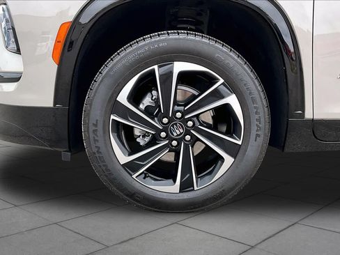Used 2026 Buick Enclave Sport Touring w/ Power Package FWD image 11