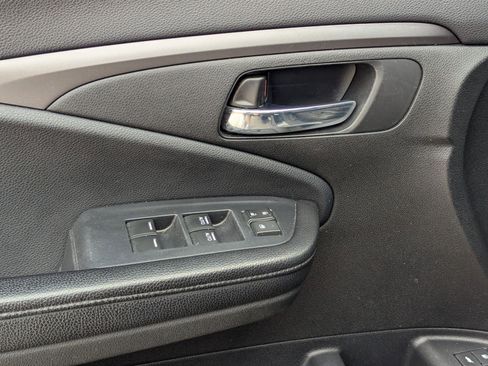 Certified 2017 Honda Pilot EX-L image 11