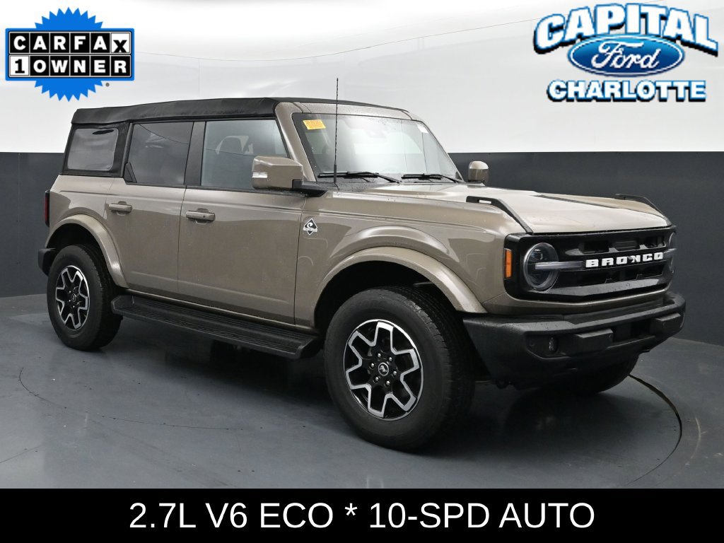 Used 2025 Ford Bronco Outer Banks AWD/4WD image 3