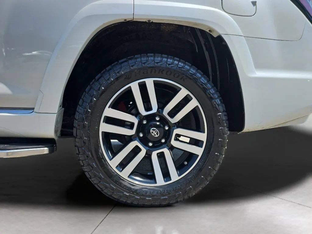 Used 2016 Toyota 4Runner Limited RWD image 28