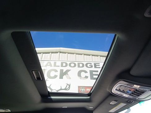 Used 2025 RAM 3500 Limited image 35