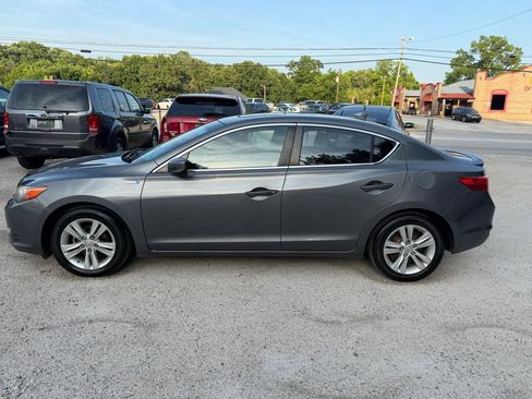 Used 2014 Acura ILX Hybrid w/ Technology Package FWD image 2