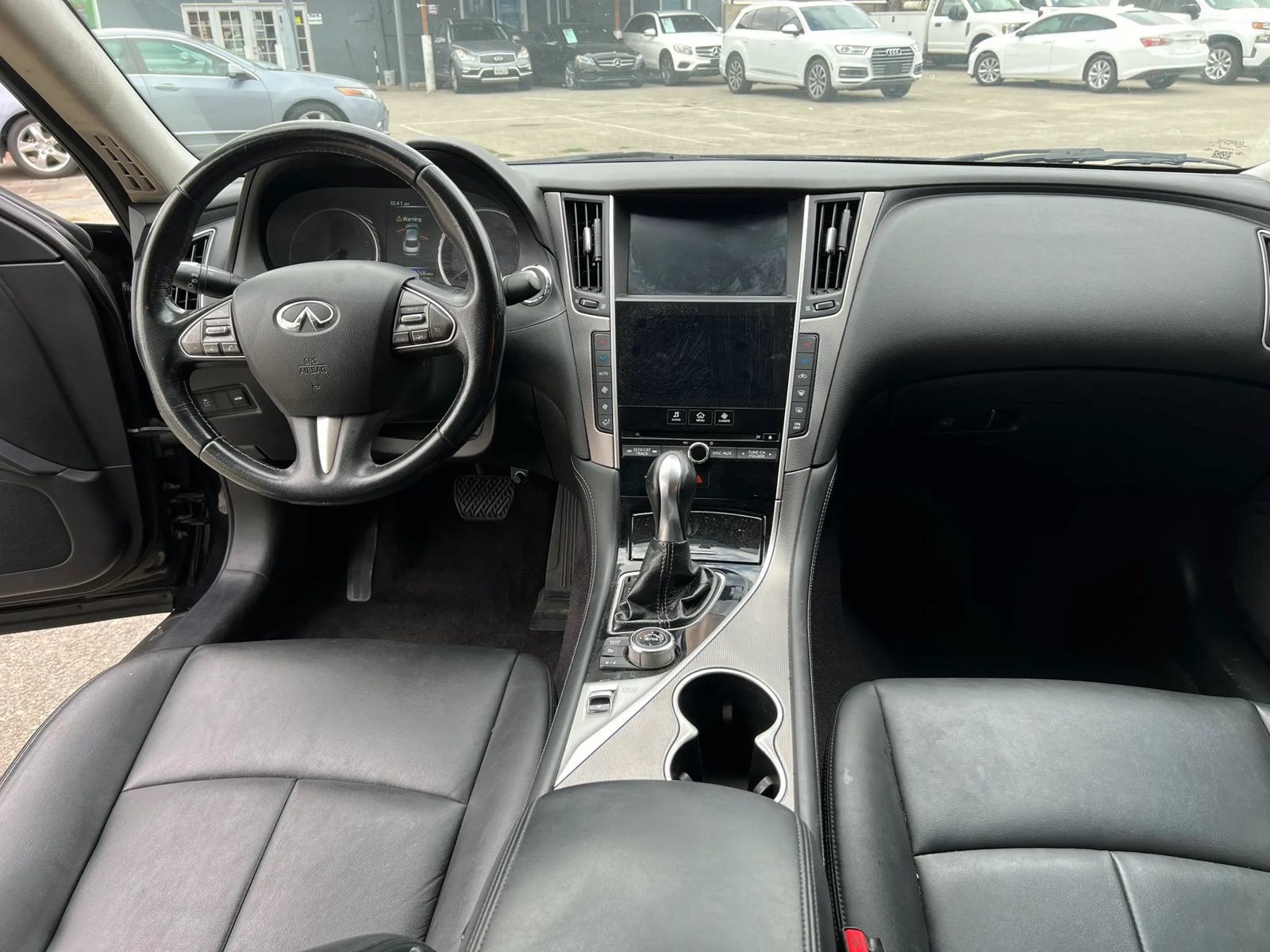 Used 2017 INFINITI Q50 Signature Edition w/ All Weather Package (L93) RWD image 12