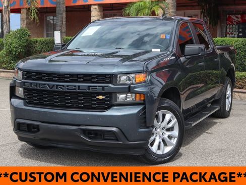 Used 2020 Chevrolet Silverado 1500 Custom w/ Custom Value Package AWD/4WD image 4