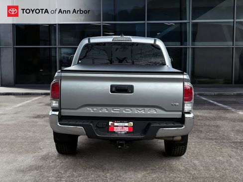 Used 2023 Toyota Tacoma TRD Off-Road AWD/4WD image 9
