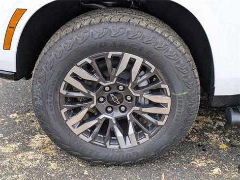 New 2026 Chevrolet Tahoe Z71 w/ Z71 Off-Road Package image 32