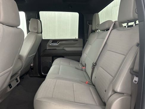 Used 2024 Chevrolet Silverado 3500 LT image 21