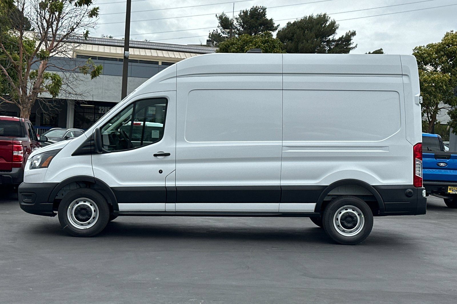 New 2027 Ford Transit 250 148 High Roof RWD image 7