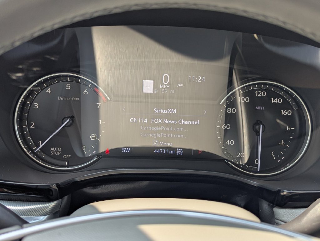 Used 2020 Cadillac XT5 Premium Luxury AWD/4WD image 14