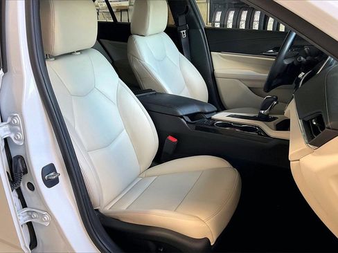 Used 2023 Cadillac CT4 Luxury image 23