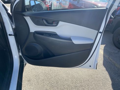Used 2023 Hyundai Kona SE FWD image 26