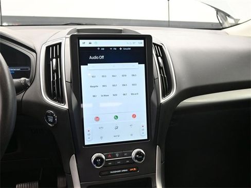 Used 2024 Ford Edge SE image 18