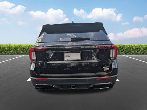 Used 2025 Ford Explorer ST-Line AWD/4WD image 6