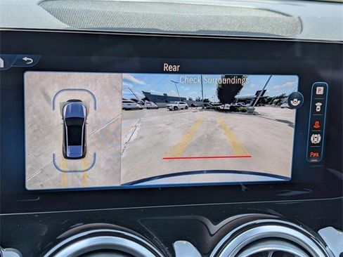 Certified 2025 Mercedes-Benz GLB 35 AMG 4MATIC image 22