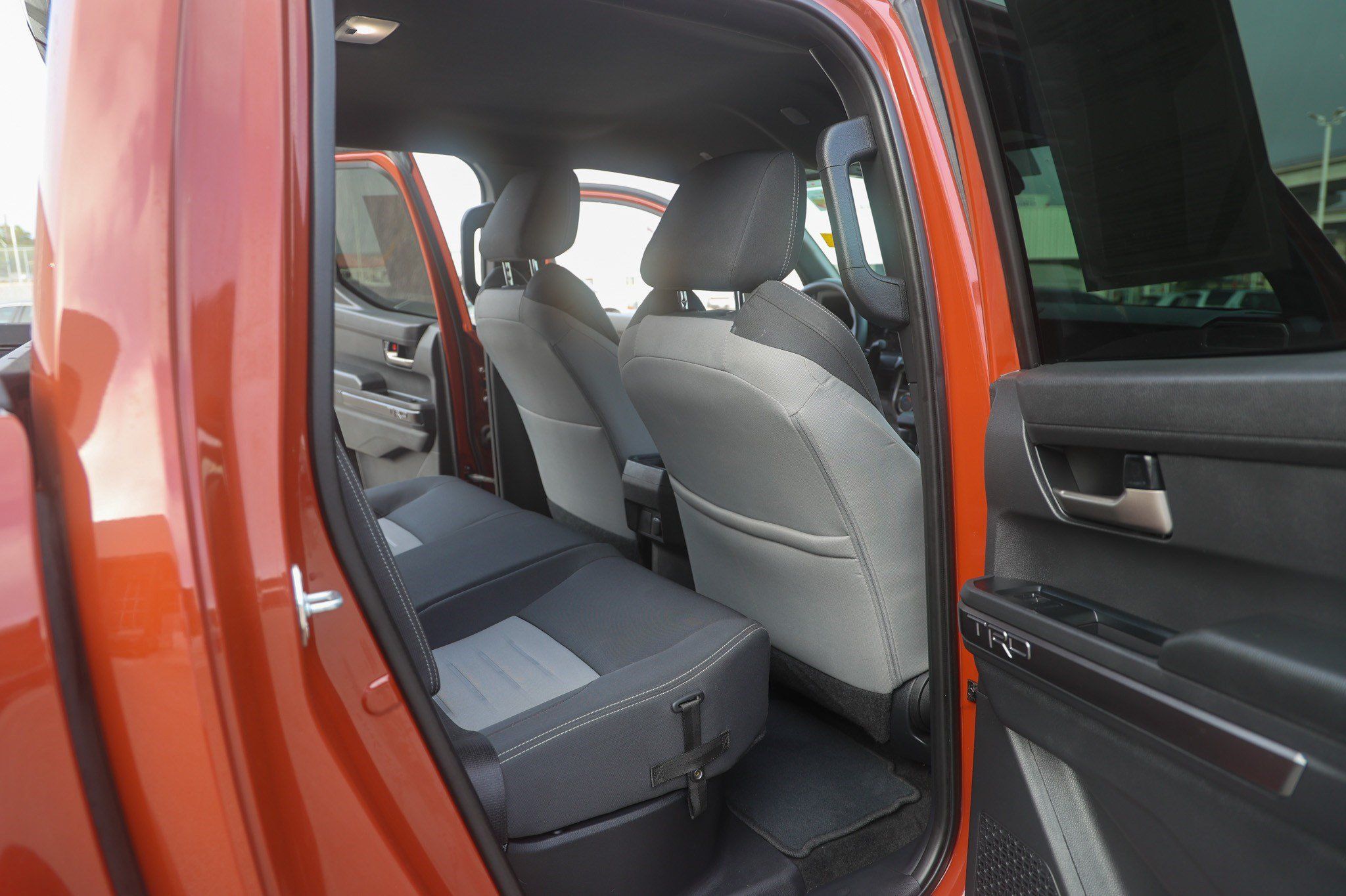 Certified 2025 Toyota Tacoma TRD Off-Road AWD/4WD image 39