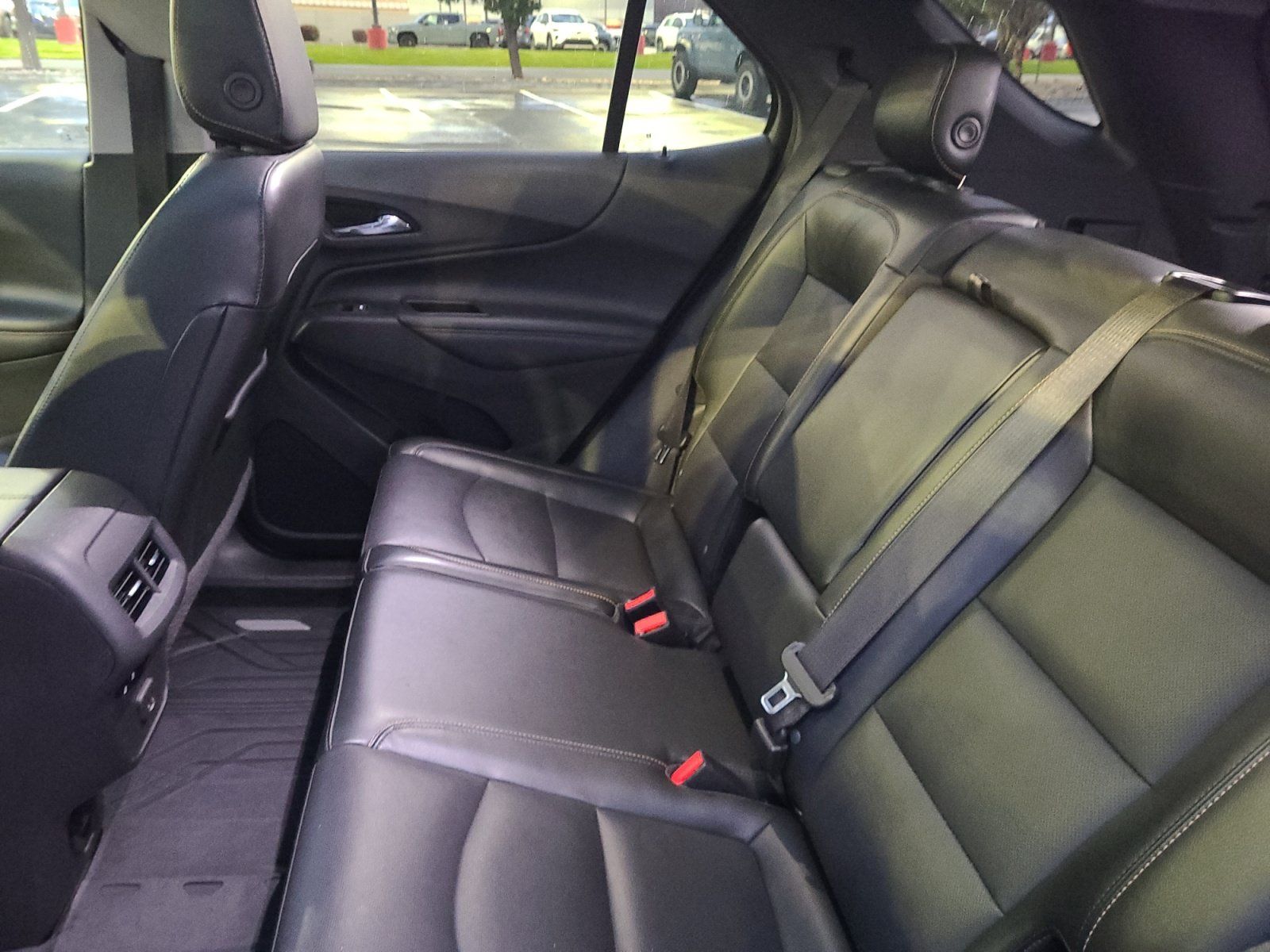 Used 2020 Chevrolet Equinox Premier AWD/4WD image 17