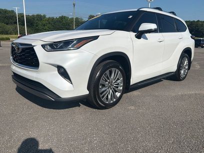 Used 2024 Toyota Highlander Platinum