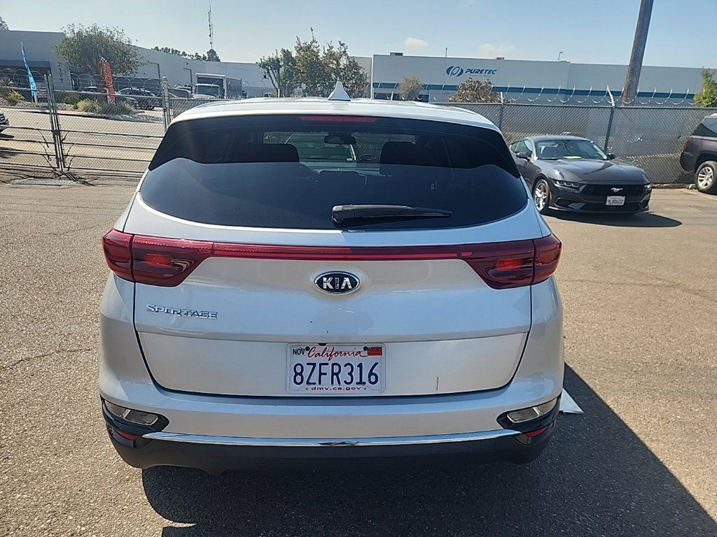Certified 2022 Kia Sportage LX FWD image 11