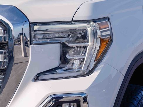 Used 2020 GMC Sierra 1500 SLT w/ SLT Premium Package AWD/4WD image 12