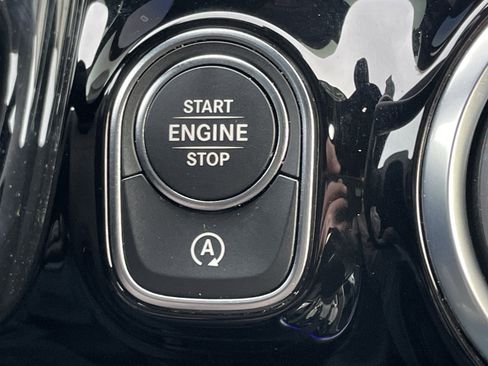 Certified 2025 Mercedes-Benz GLA 250 image 29